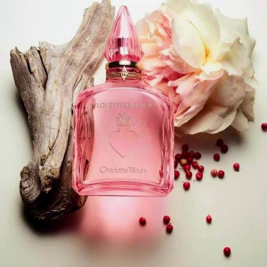 Inspirado en Love Frequency Charlotte Tilbury EDP 50ml